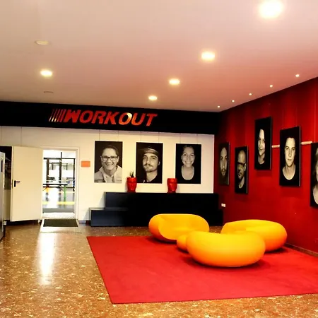 Boardinghousehotel Am Campus * ריגנשטאוף